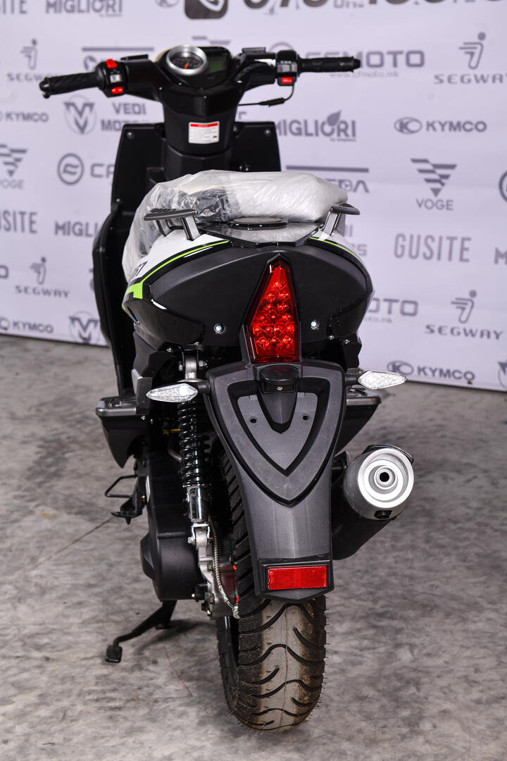 GENERIC RACE 50 2T - Image 6