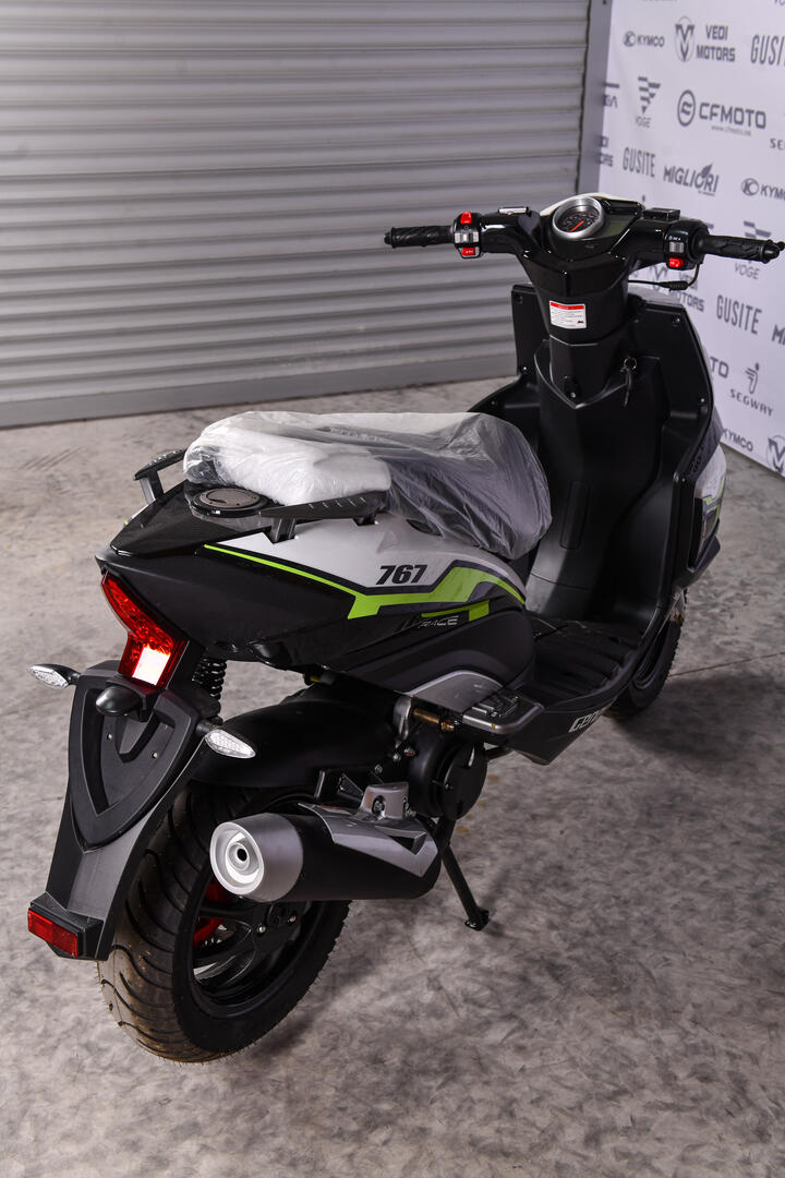 GENERIC RACE 50 2T - Image 9