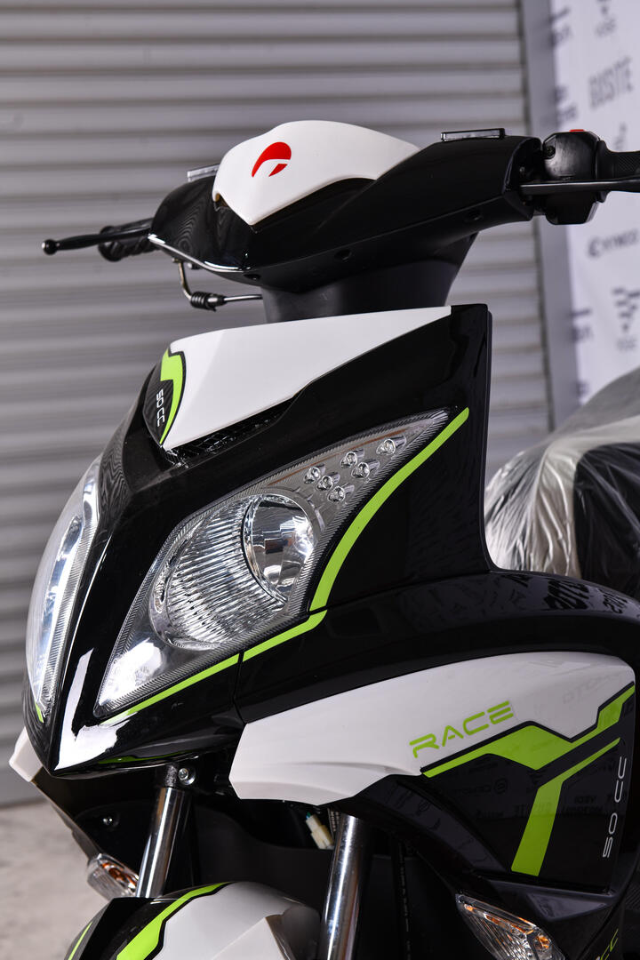 GENERIC RACE 50 2T - Image 19