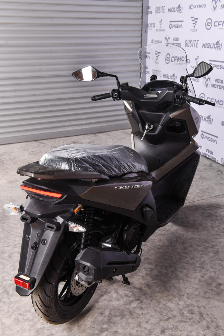 KYMCO SKY TOWN 125 - Image 9